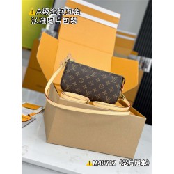 Louis Vuitton  M40712  ACCESSORIES bag 23.5x13.5x4cm