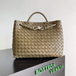 Bottega Veneta Andiamo 32*24*12cm