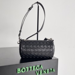 Bottega Veneta Cassette 20.5*10.5*10.5cm black