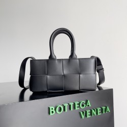 Bottega Veneta Cassette 20.5*10.5*10.5cm black