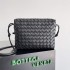 Bottega Veneta loop camera 25*18*11cm black