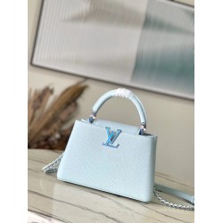 Louis Vuitton M23289  Capushine Capucines 27 × 18 × 9 cm