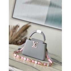 Louis Vuitton M23280 Capucines mini 21 × 14 × 8 cm