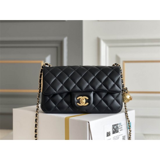 Chanel Classic flap mini 20x13x7cm lambskin goldball black