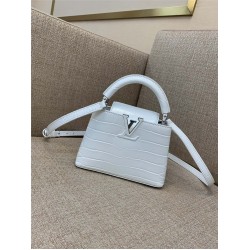 Louis Vuitton  Capucines BB M48865 21x14x8cm white