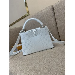 Louis Vuitton Capucines M48865 27x18x9cm white