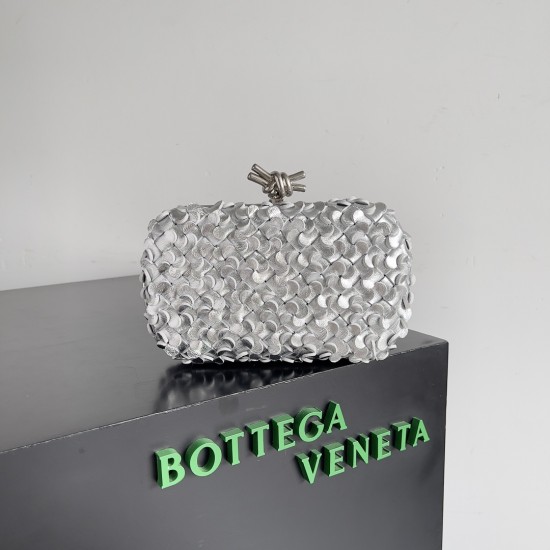 Bottega Veneta 2024  Knot 20.5*6*12.5cm