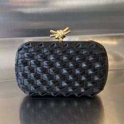 Bottega Veneta 2024  Knot 19x11.5x5cm