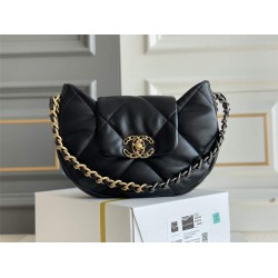 Chanel 19 Hobo 23cm black