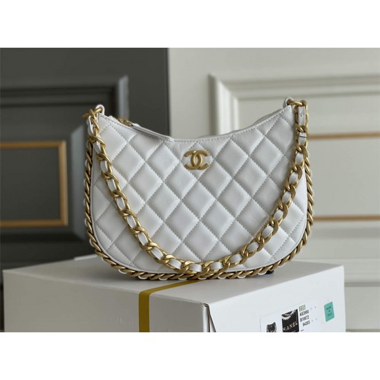 Chanel Hoho lambskin white 15x23.5x2cm