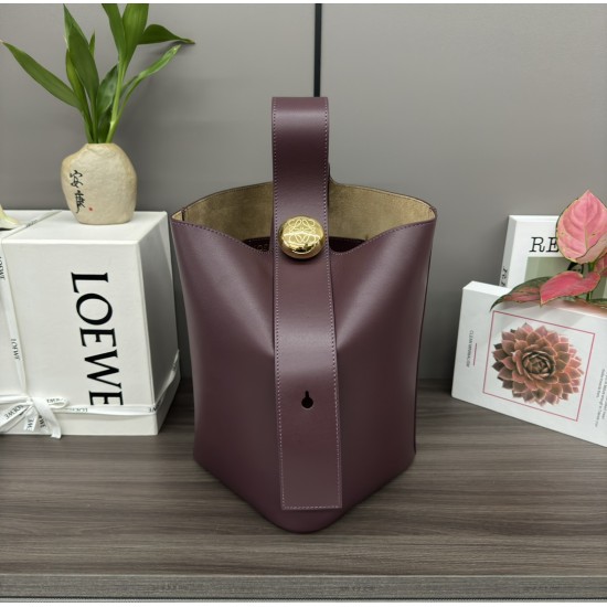 Loewe Pebble Bucket 24.5*23.5*28CM