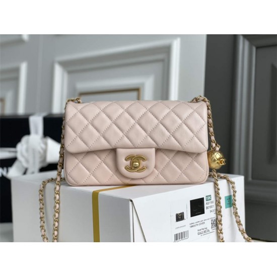 Chanel gold ball 13x20x7cm black lambskin  pink