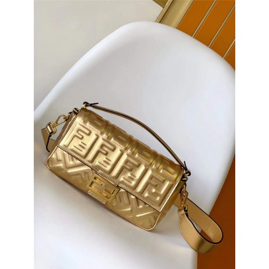 Fendi  Baguette  26-5-15cm  leather