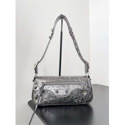 Balenciaga Spring 24  Le Cagole 29.9 x 13.9 x 4.5cm silver