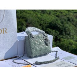 Dior  Lady Dior 17cm  green diamond