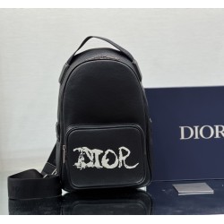 Dior Rider  back pack 21×32×10cm