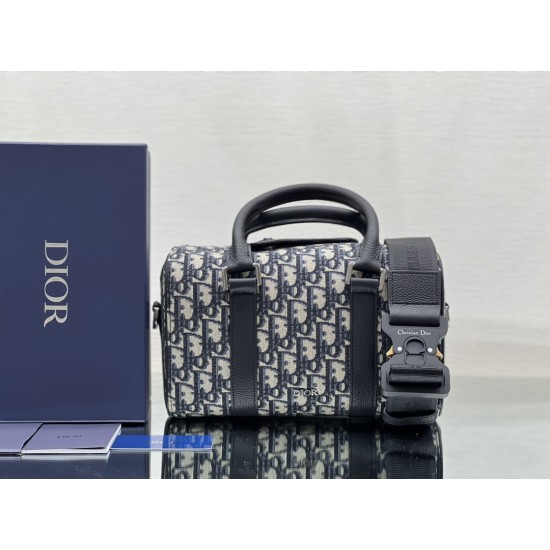 Dior Lingot 26  26 x 16x 14.5cm