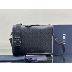 Dior Lingot  29.5 x 21.5 x 7cm