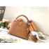 Louis Vuitton M59226 Capucines BB 27 x 18 x 9 cm