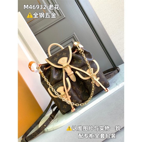 Louis Vuitton M46932 backpack 21x23x10CM  Excursion 