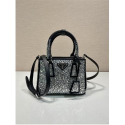 Prada  1BA906  Saffiano  20x15x9.5cm