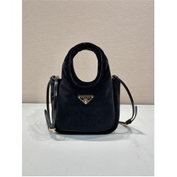 Prada 1BA349  17x15x8cm