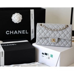 Chanel classic flap CF 25cm or 23cm Incas