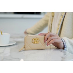 Chanel wallet 19 bag 7.5×11×2cm