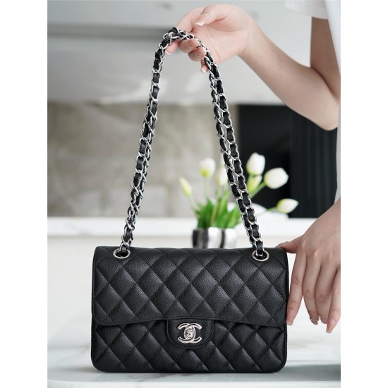 Chanel classic flap 25cm