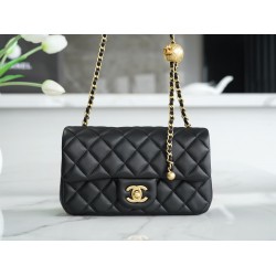 Chanel classic flap 13*20*7cm gold ball