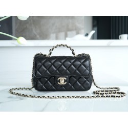 Chanel classic flap letter handle 18*7*12cm