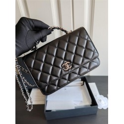 Chanel WOC with handle 19*12*3.5cm