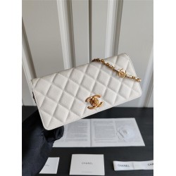 Chanel flower buckel chain bag 10.5*20.5*6cm