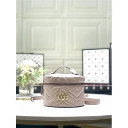 Gucci GG Marmont 17x12x16cm  Vanity Case Mini Matelasse Leather Backpack