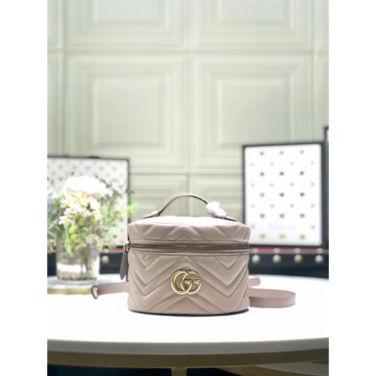 Gucci GG Marmont 17x12x16cm  Vanity Case Mini Matelasse Leather Backpack