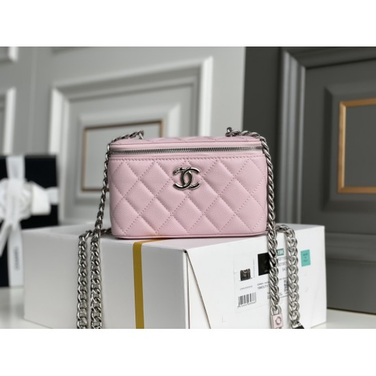 Chanel Vanity case 17x9.5x8cm