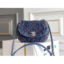 Chanel 22A Coco Beach bag 15cm