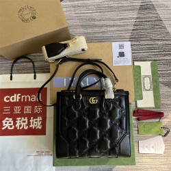 Gucci GG matelassé 23x 22x 10cm