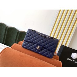 Chanel Classic flap 25cm