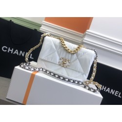 Chanel 19 26cm