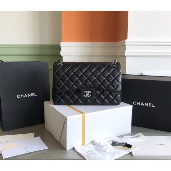 Chanel Classic flap 30cm Jumbo