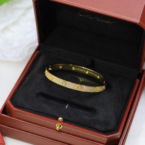 Cartier Woman Watch bracelet best replica size 17cm and 19cm