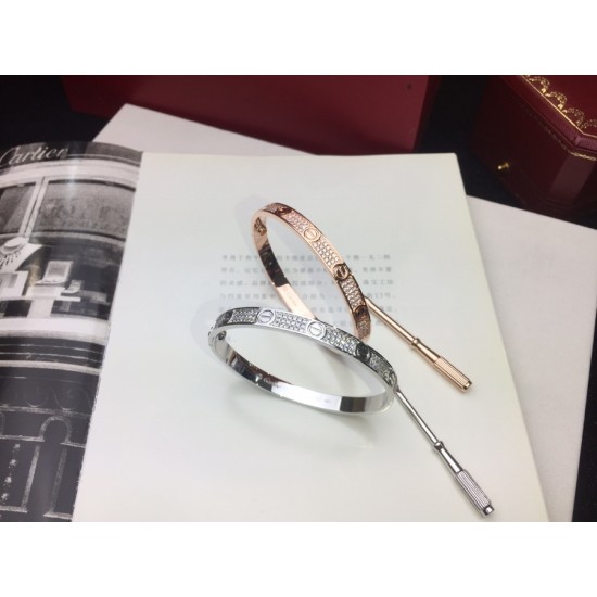 Cartier Woman Watch bracelet best replica size 17cm and 19cm