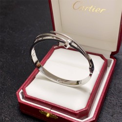 Cartier Woman Watch bracelet best replica size 17cm and 19cm