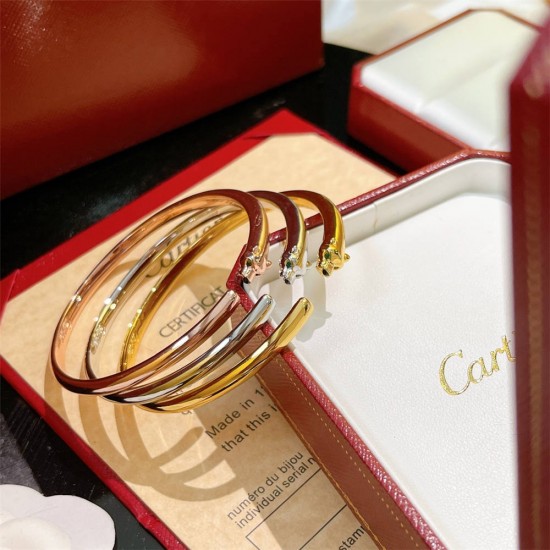 Cartier Woman Watch bracelet best replica size 17cm and 19cm