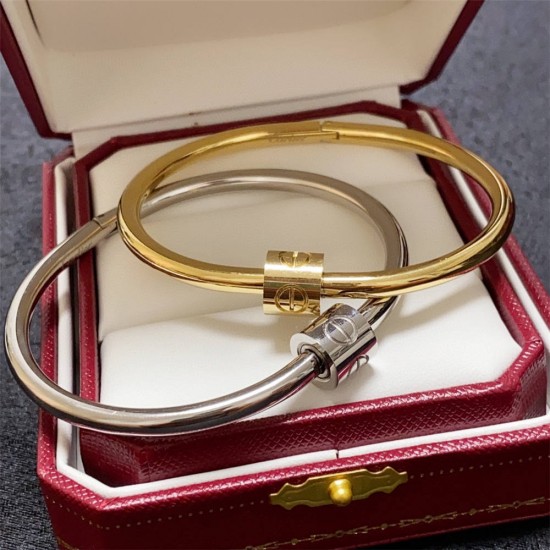 Cartier Woman Watch bracelet best replica size 17cm and 19cm