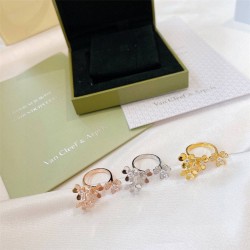 Van Cleef & Arpels Earstuds best replica 