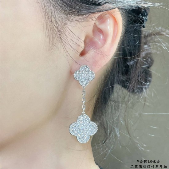 Van Cleef & Arpels Earstuds best replica 