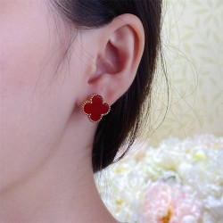 Van Cleef & Arpels Earstuds best replica 