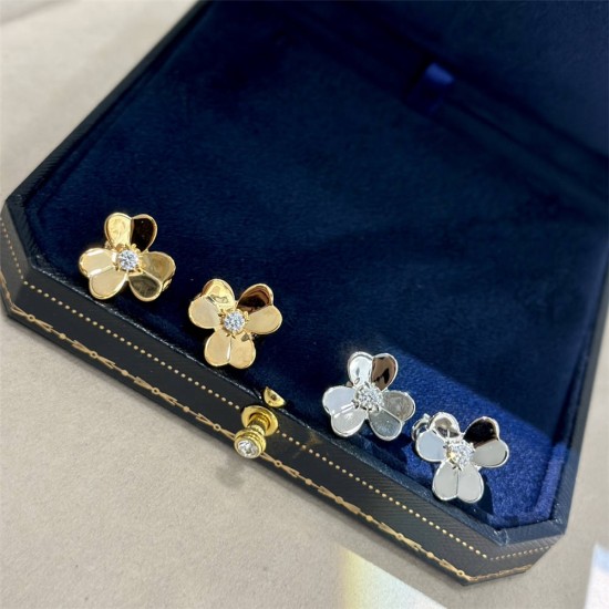 Van Cleef & Arpels Earstuds best replica 